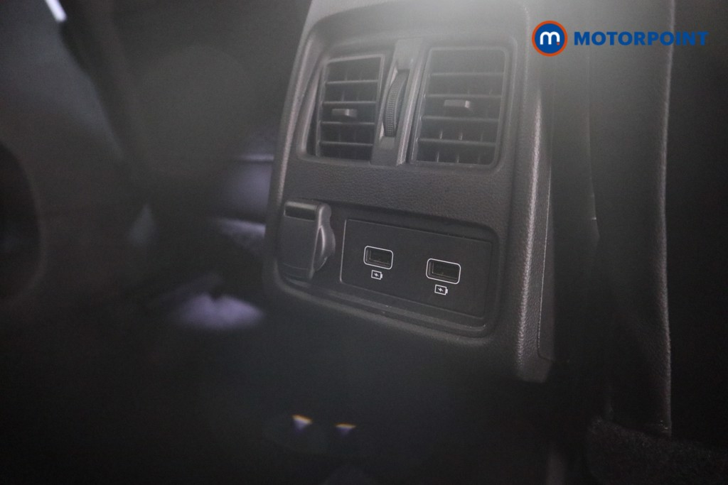 Renault Captur Techno Automatic Petrol-Electric Hybrid SUV - Stock Number (1602460) - 19th supplementary image