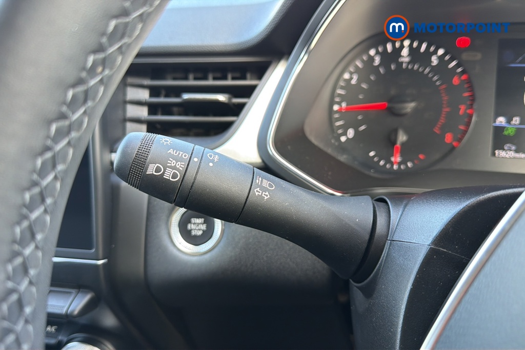 Renault Captur Evolution Manual Petrol SUV - Stock Number (1607084) - 5th supplementary image