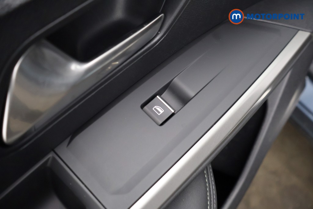 Peugeot 5008 GT Automatic Petrol SUV - Stock Number (1613687) - 32nd supplementary image