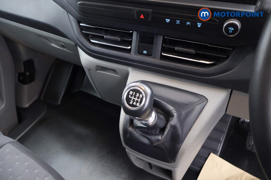 Ford Transit Custom Limited Manual Diesel Panel Van - Stock Number (1614001) - 13th supplementary image