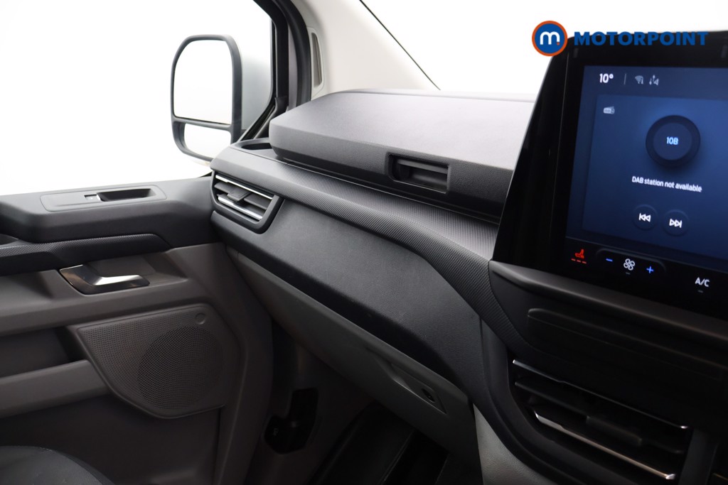 Ford Transit Custom Limited Manual Diesel Panel Van - Stock Number (1614001) - 14th supplementary image