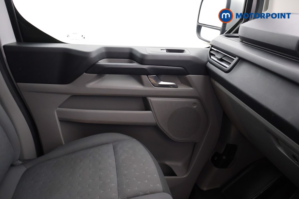 Ford Transit Custom Limited Manual Diesel Panel Van - Stock Number (1614001) - 15th supplementary image