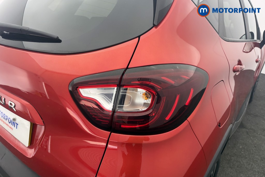 Renault Captur Iconic Manual Petrol SUV - Stock Number (1614537) - 4th supplementary image