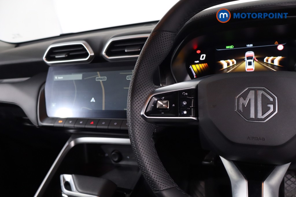 Mg Motor Uk ZS Trophy Automatic Petrol-Electric Hybrid SUV - Stock Number (1616833) - 21st supplementary image