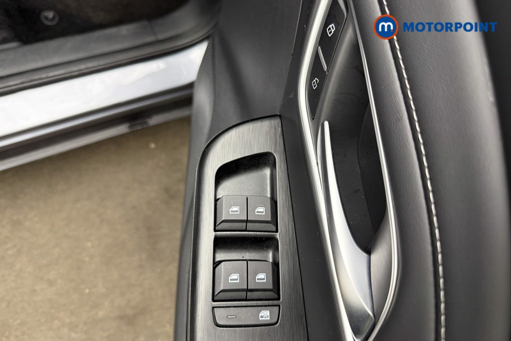 Mg Motor Uk ZS Trophy Automatic Petrol-Electric Hybrid SUV - Stock Number (1616910) - 17th supplementary image