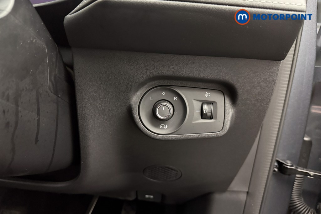 Mg Motor Uk ZS Trophy Automatic Petrol-Electric Hybrid SUV - Stock Number (1616910) - 18th supplementary image