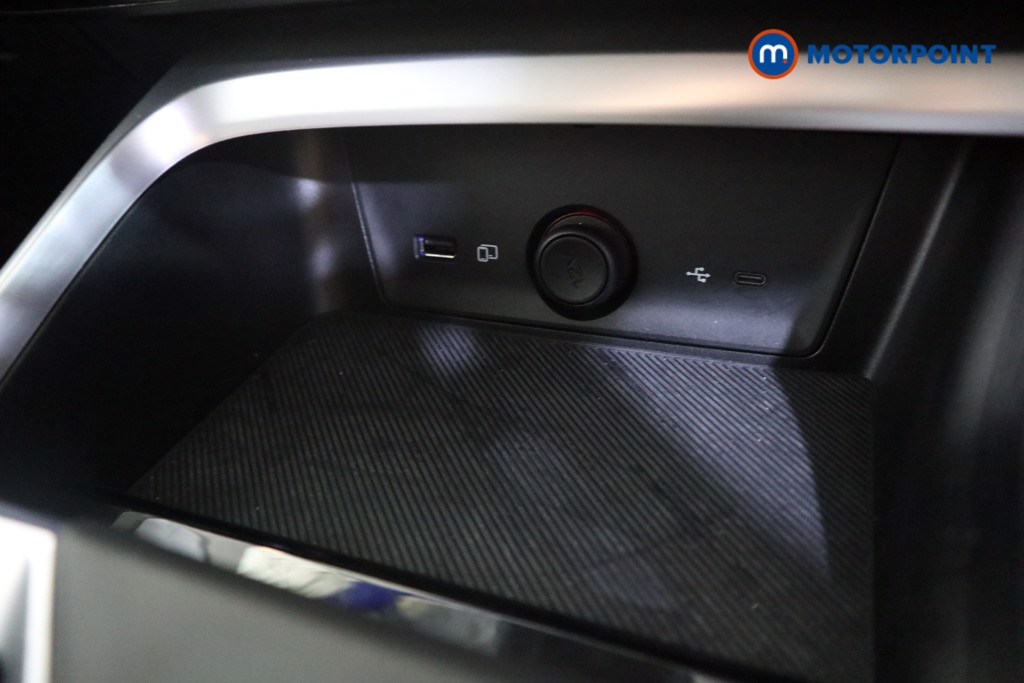 Mg Motor Uk ZS Trophy Automatic Petrol-Electric Hybrid SUV - Stock Number (1617078) - 7th supplementary image