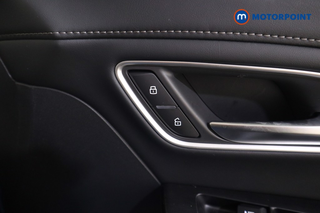 Mg Motor Uk ZS Trophy Automatic Petrol-Electric Hybrid SUV - Stock Number (1617078) - 12th supplementary image