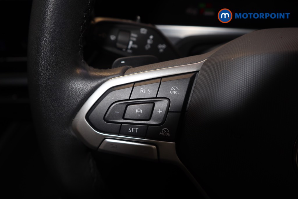 Volkswagen Passat Life Automatic Petrol Plug-In Hybrid Estate - Stock Number (1620882) - 3rd supplementary image