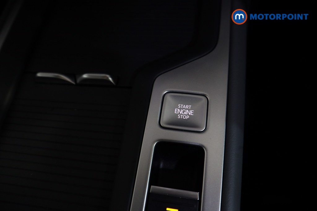 Volkswagen Passat Life Automatic Petrol Plug-In Hybrid Estate - Stock Number (1620882) - 8th supplementary image