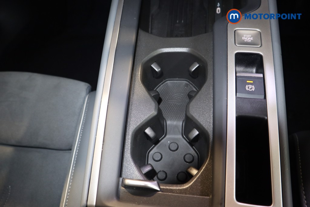 Volkswagen Passat Life Automatic Petrol Plug-In Hybrid Estate - Stock Number (1620882) - 10th supplementary image