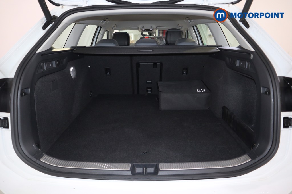 Volkswagen Passat Life Automatic Petrol Plug-In Hybrid Estate - Stock Number (1620882) - 23rd supplementary image