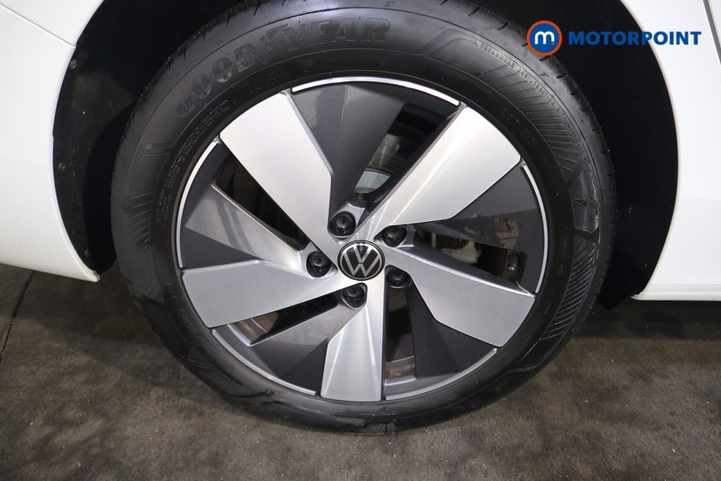 Volkswagen Passat Life Automatic Petrol Plug-In Hybrid Estate - Stock Number (1620882) - 25th supplementary image