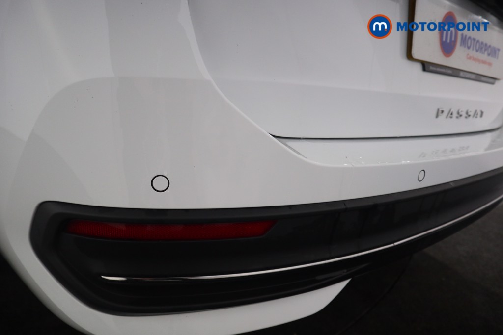 Volkswagen Passat Life Automatic Petrol Plug-In Hybrid Estate - Stock Number (1620882) - 29th supplementary image