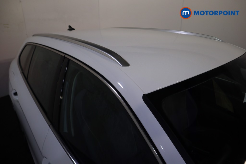 Volkswagen Passat Life Automatic Petrol Plug-In Hybrid Estate - Stock Number (1620882) - 36th supplementary image