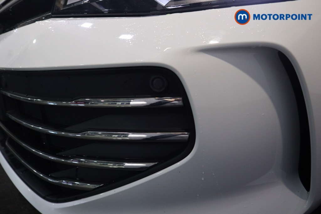 Volkswagen Passat Life Automatic Petrol Plug-In Hybrid Estate - Stock Number (1620882) - 39th supplementary image