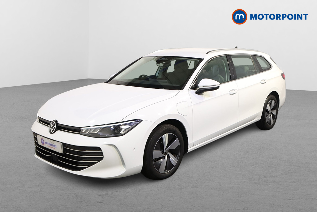 Volkswagen Passat Life Automatic Petrol Plug-In Hybrid Estate - Stock Number (1620882) - Passenger side front corner
