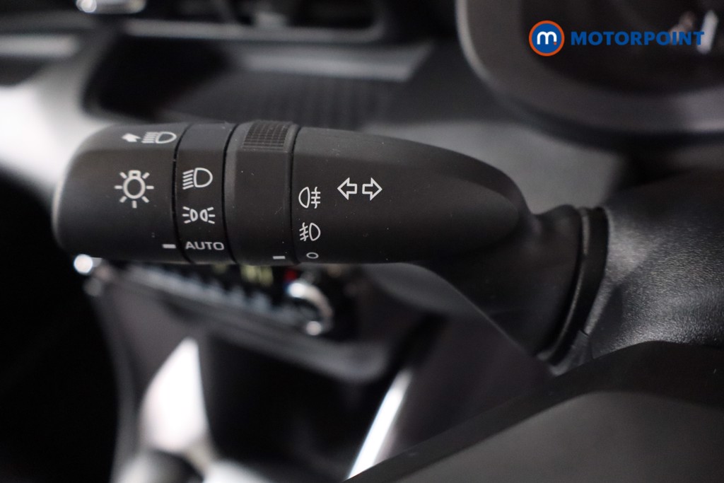 Toyota Yaris Icon Automatic Petrol-Electric Hybrid Hatchback - Stock Number (1621237) - 14th supplementary image