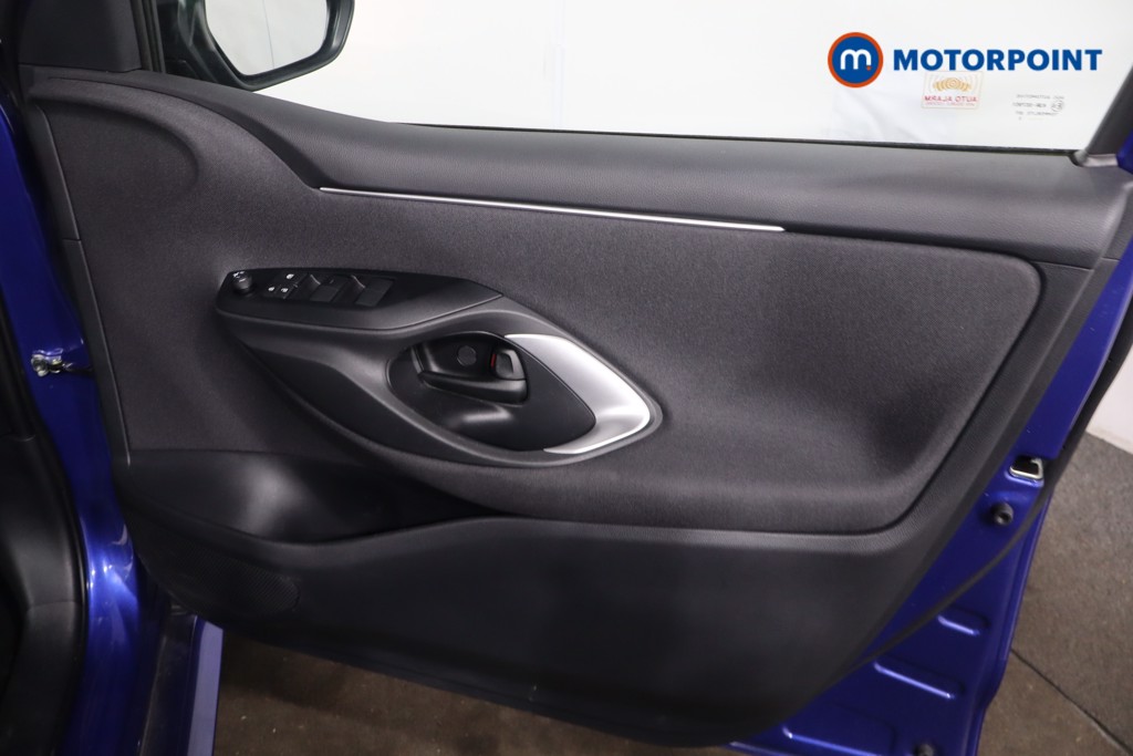 Toyota Yaris Icon Automatic Petrol-Electric Hybrid Hatchback - Stock Number (1621237) - 23rd supplementary image