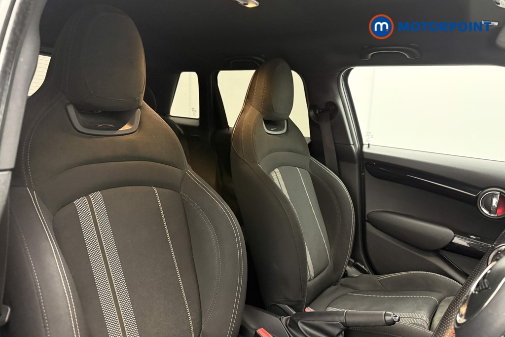 Mini Hatchback Cooper S Sport Manual Petrol Hatchback - Stock Number (1621320) - 3rd supplementary image