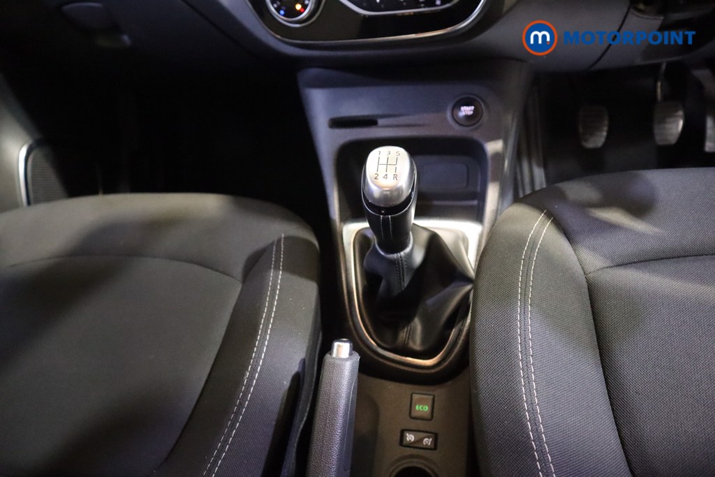 Renault Captur Iconic Manual Petrol SUV - Stock Number (1622310) - 5th supplementary image