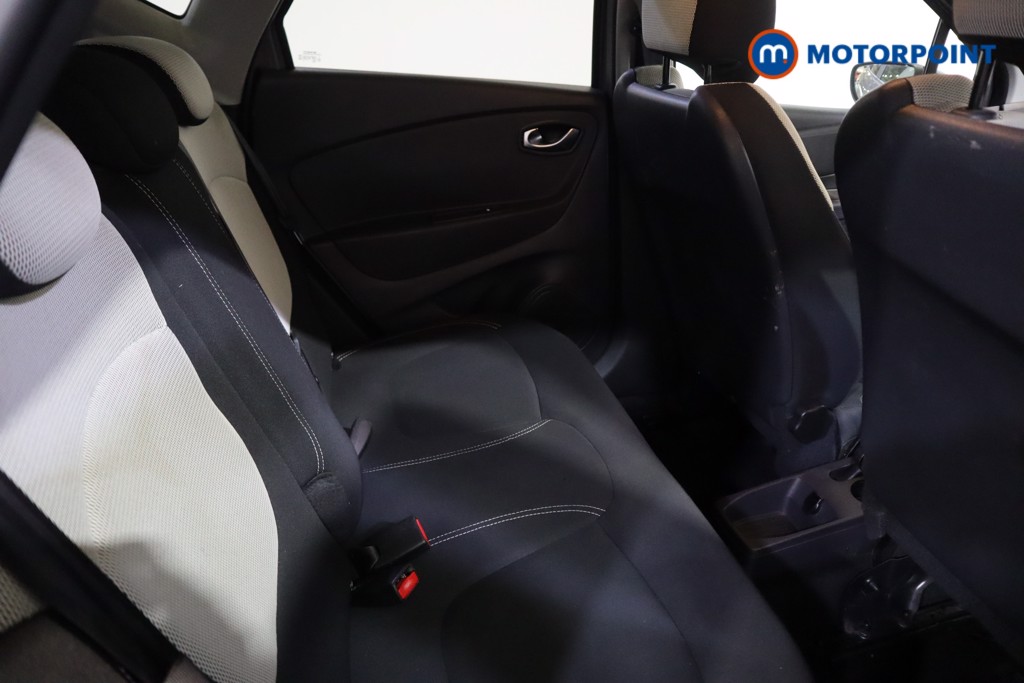 Renault Captur Iconic Manual Petrol SUV - Stock Number (1622310) - 17th supplementary image
