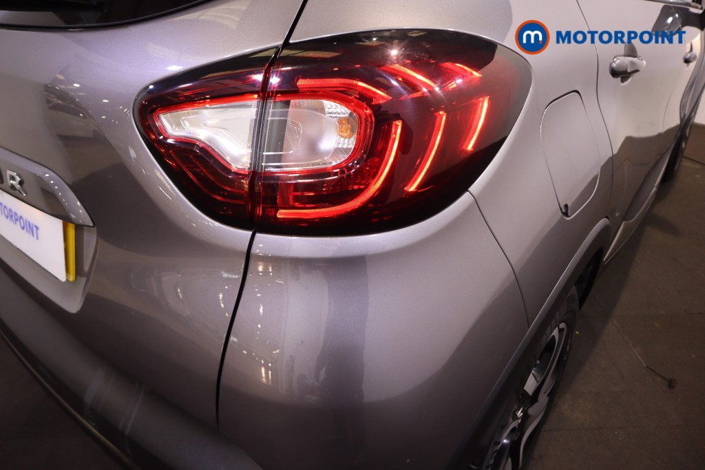 Renault Captur Iconic Manual Petrol SUV - Stock Number (1622310) - 25th supplementary image