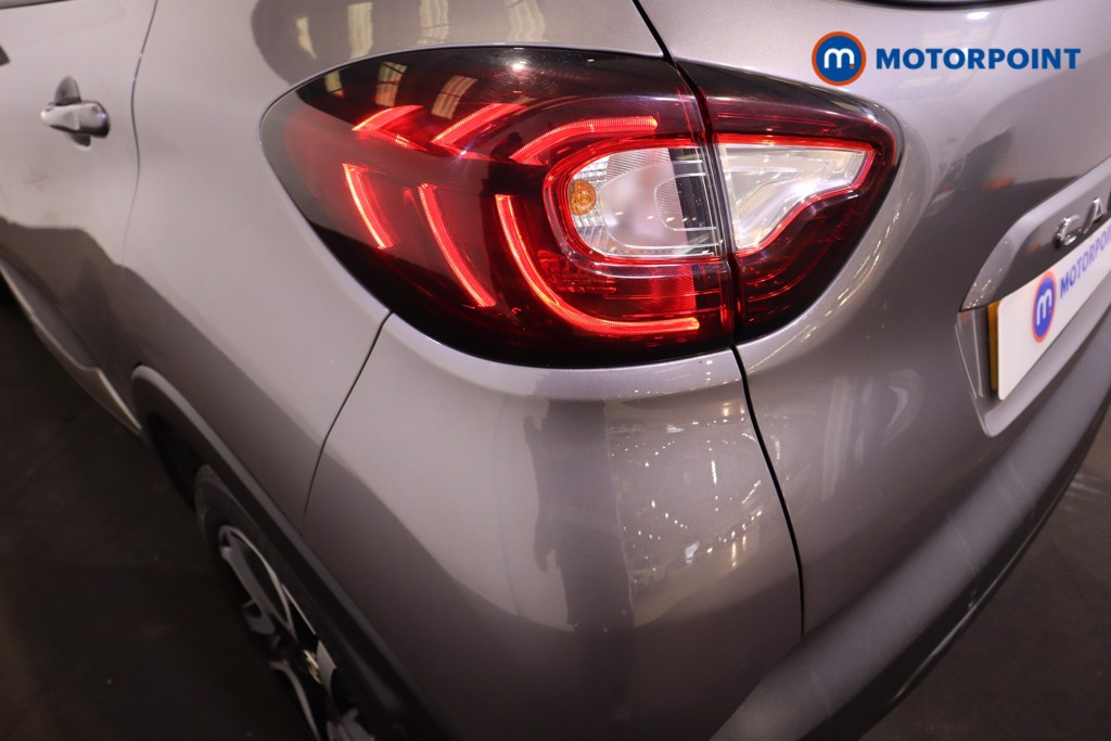 Renault Captur Iconic Manual Petrol SUV - Stock Number (1622310) - 27th supplementary image