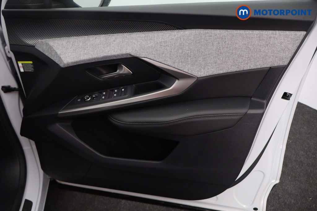 Peugeot 3008 GT Automatic Petrol SUV - Stock Number (1622667) - 16th supplementary image