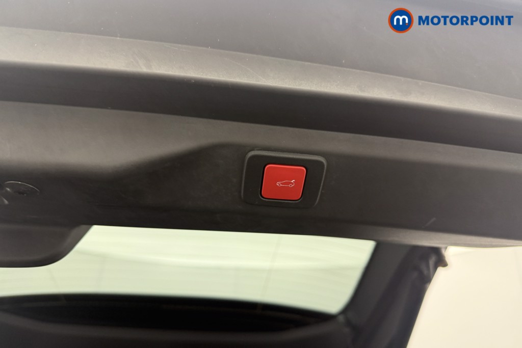 Peugeot 3008 GT Automatic Petrol SUV - Stock Number (1622681) - 27th supplementary image