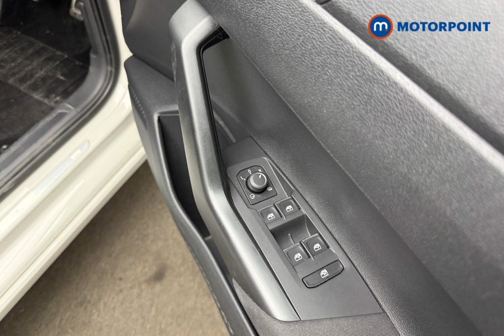 Volkswagen Taigo R-Line Automatic Petrol SUV - Stock Number (1622880) - 14th supplementary image