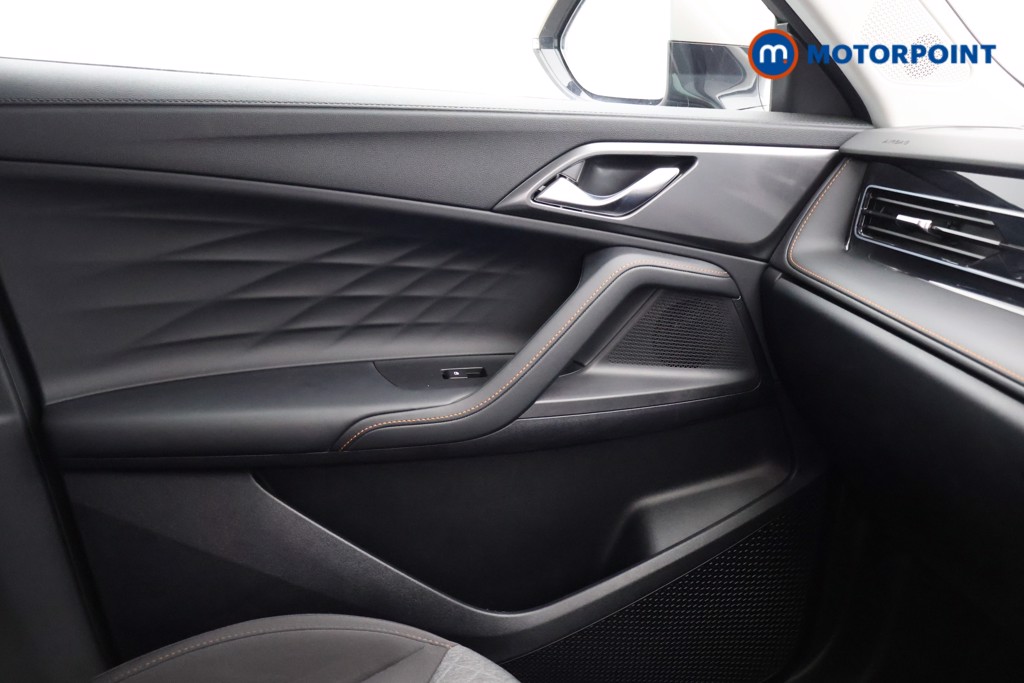 Mg Motor Uk HS SE Automatic Petrol-Electric Hybrid SUV - Stock Number (1623067) - 15th supplementary image