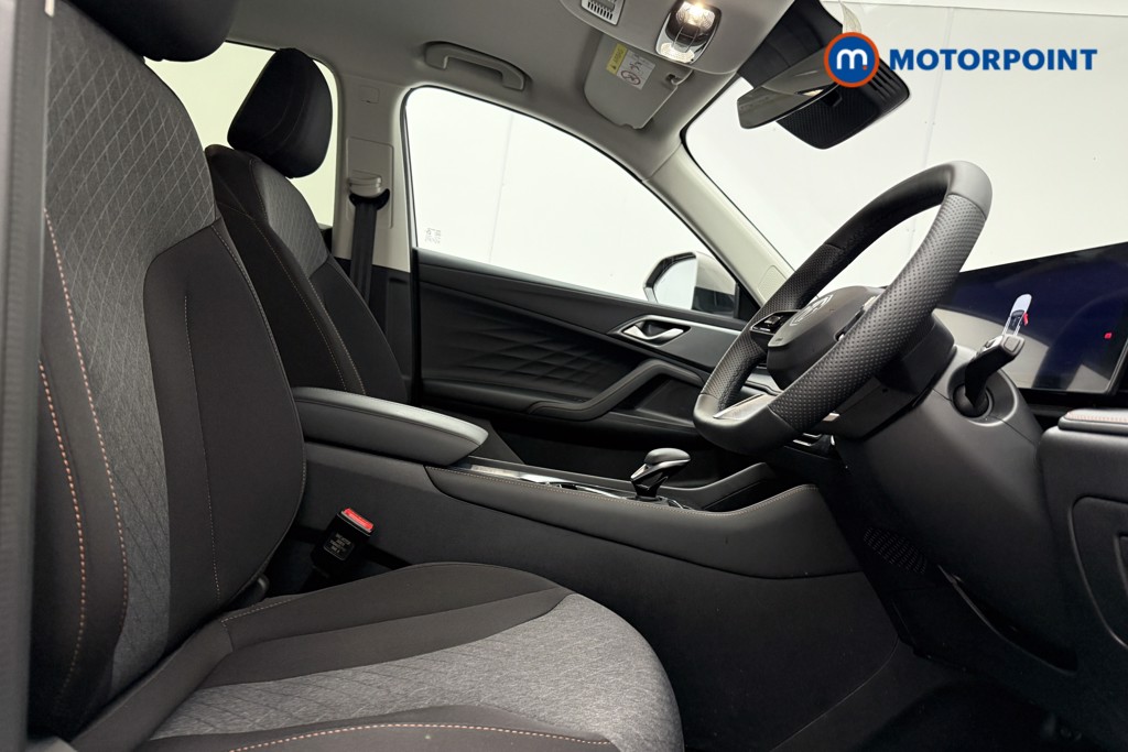 Mg Motor Uk HS SE Automatic Petrol-Electric Hybrid SUV - Stock Number (1623075) - 8th supplementary image