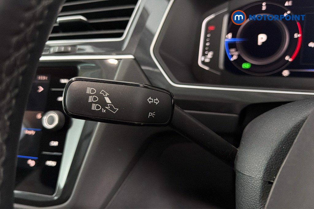 Volkswagen Tiguan SEL Automatic Diesel SUV - Stock Number (1623805) - 6th supplementary image