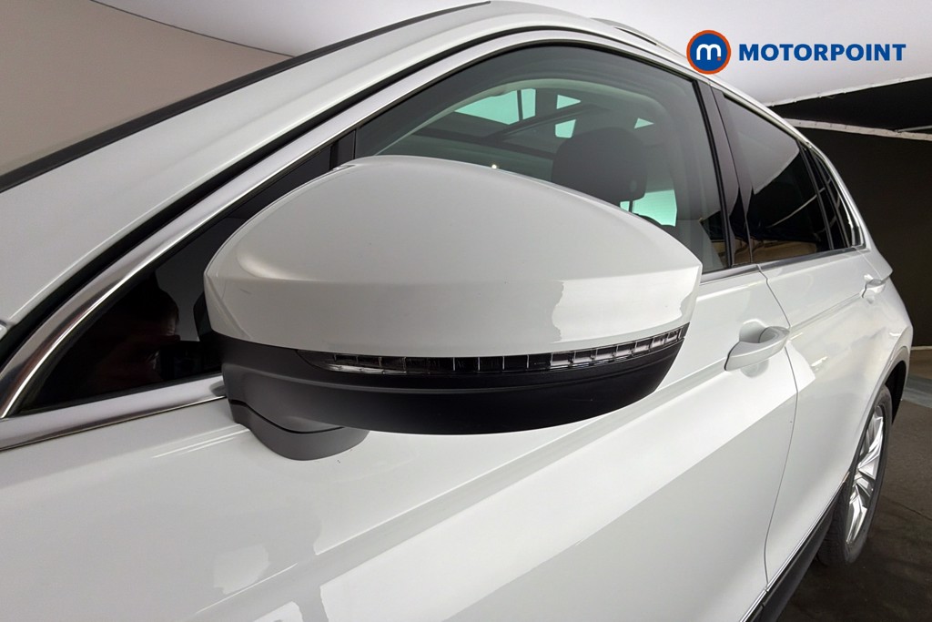 Volkswagen Tiguan SEL Automatic Diesel SUV - Stock Number (1623805) - 43rd supplementary image