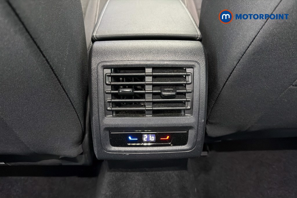 Volkswagen Golf Style Automatic Petrol Plug-In Hybrid Hatchback - Stock Number (1623948) - 30th supplementary image