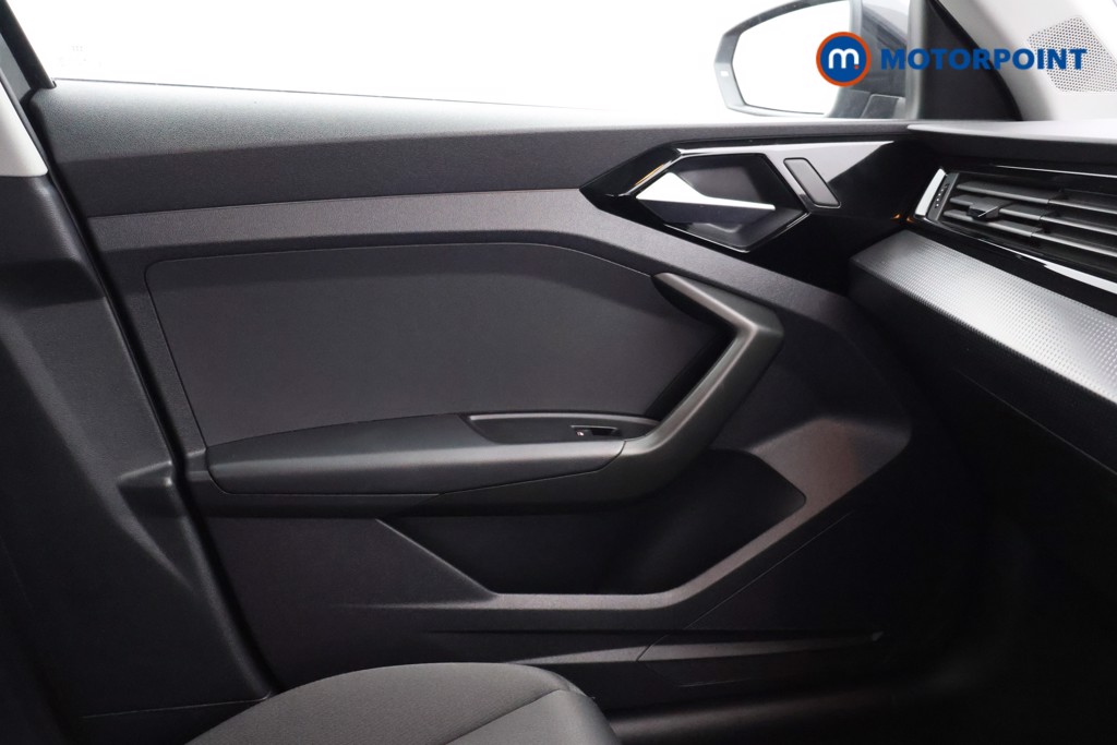 Audi A1 Technik Manual Petrol Hatchback - Stock Number (1624039) - 15th supplementary image