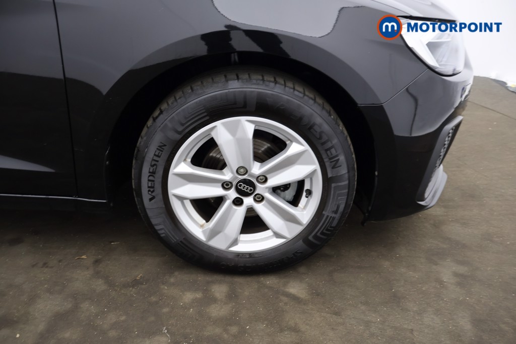 Audi A1 Technik Manual Petrol Hatchback - Stock Number (1624039) - 1st supplementary image