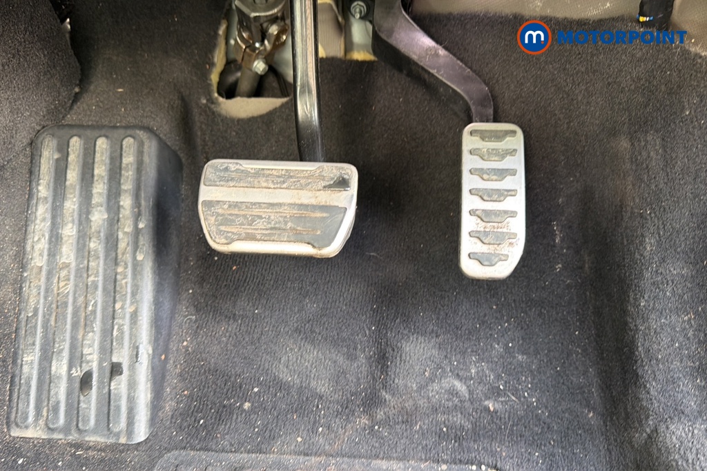 Land Rover Discovery Sport R-Dynamic S Plus Automatic Diesel SUV - Stock Number (1624089) - 24th supplementary image