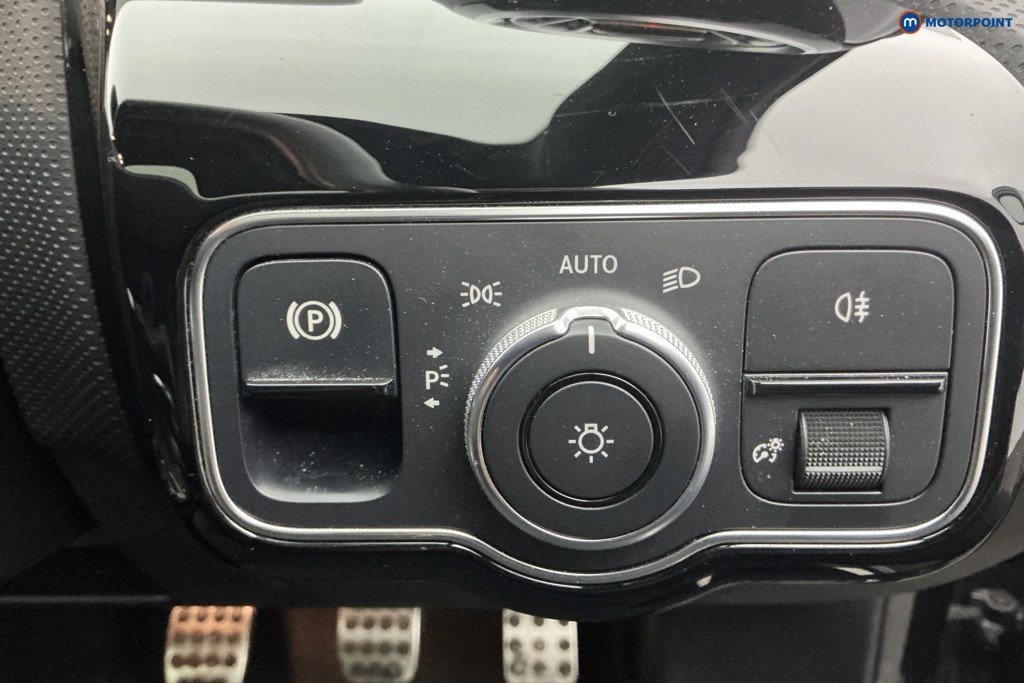 Mercedes-Benz A Class Amg Line Manual Diesel Hatchback - Stock Number (1624597) - 26th supplementary image