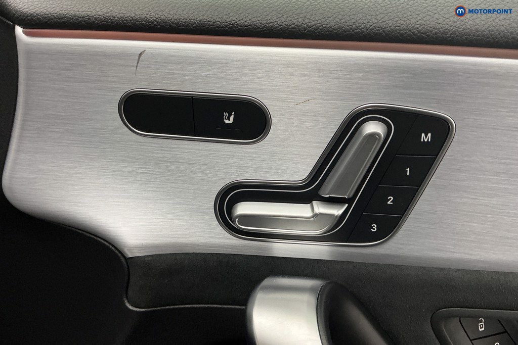 Mercedes-Benz A Class Amg Line Manual Diesel Hatchback - Stock Number (1624597) - 31st supplementary image