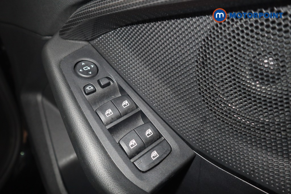 BMW 1 Series Sport Automatic Petrol Hatchback - Stock Number (1624658) - 14th supplementary image