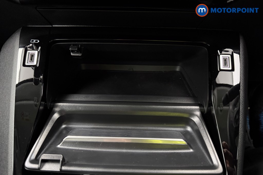 Peugeot 208 Allure Manual Petrol Hatchback - Stock Number (1624764) - 18th supplementary image