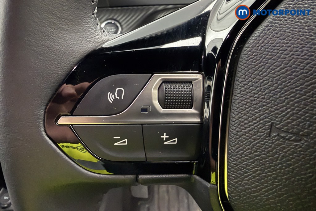 Peugeot 2008 Allure Manual Petrol SUV - Stock Number (1624939) - 3rd supplementary image
