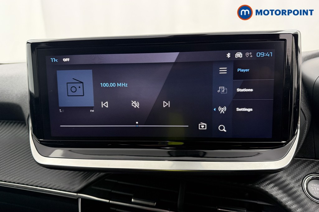 Peugeot 2008 Allure Manual Petrol SUV - Stock Number (1624939) - 9th supplementary image