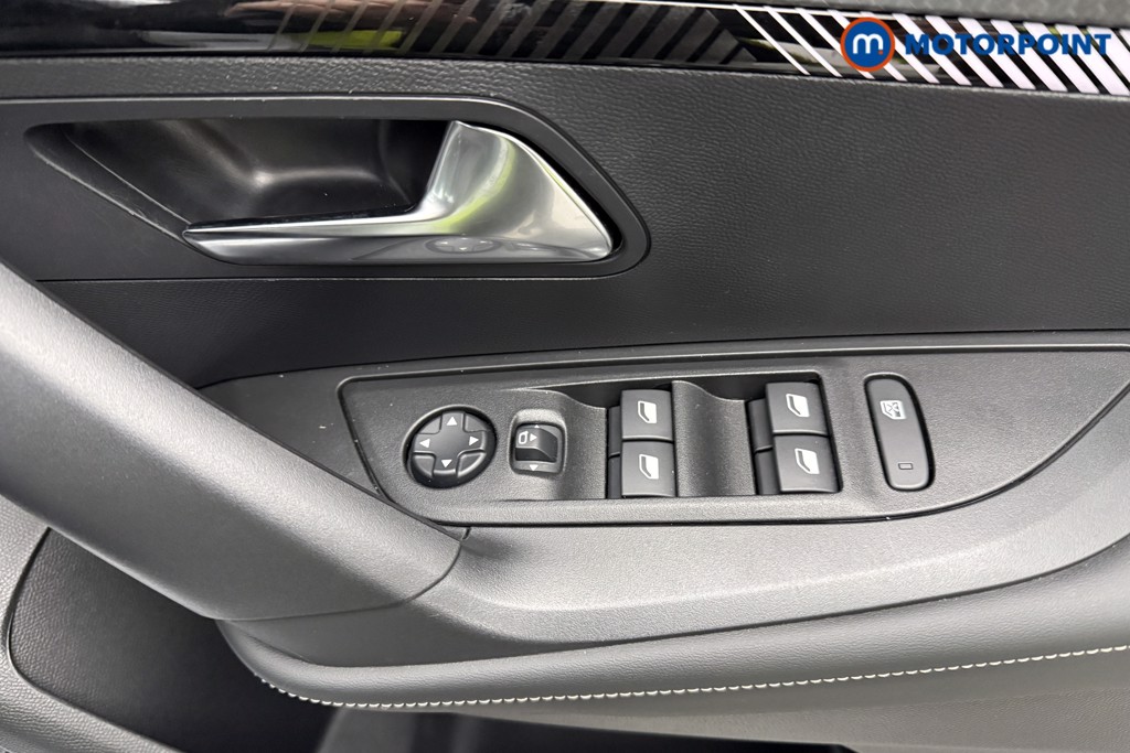 Peugeot 2008 Allure Manual Petrol SUV - Stock Number (1624939) - 18th supplementary image