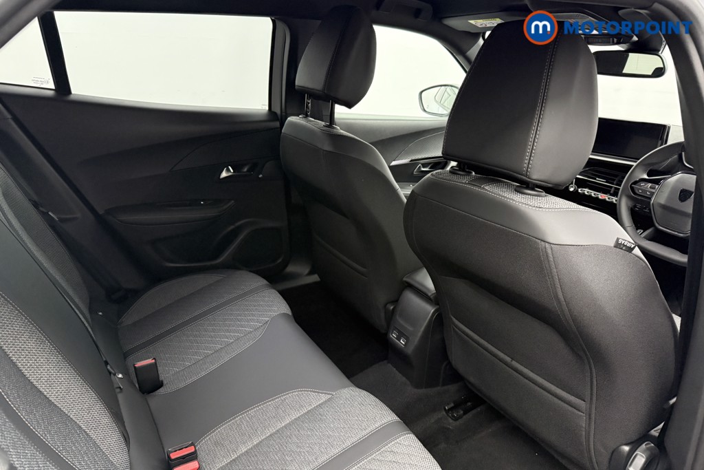 Peugeot 2008 Allure Manual Petrol SUV - Stock Number (1624939) - 19th supplementary image