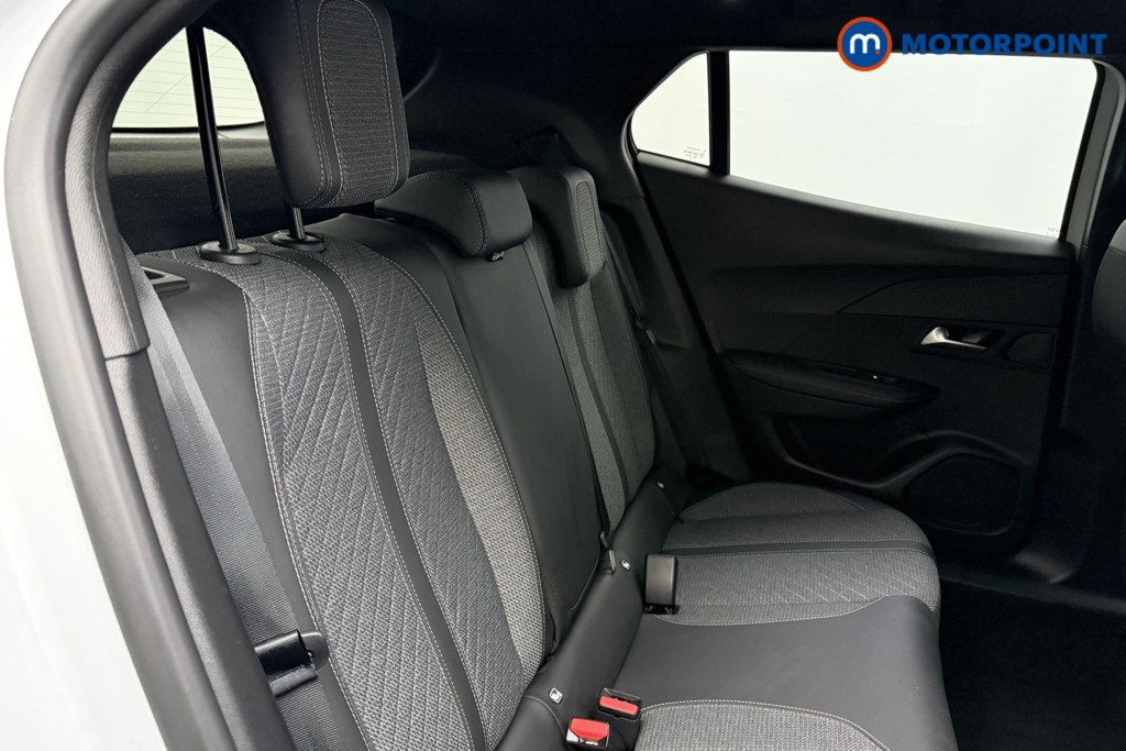 Peugeot 2008 Allure Manual Petrol SUV - Stock Number (1624973) - 20th supplementary image