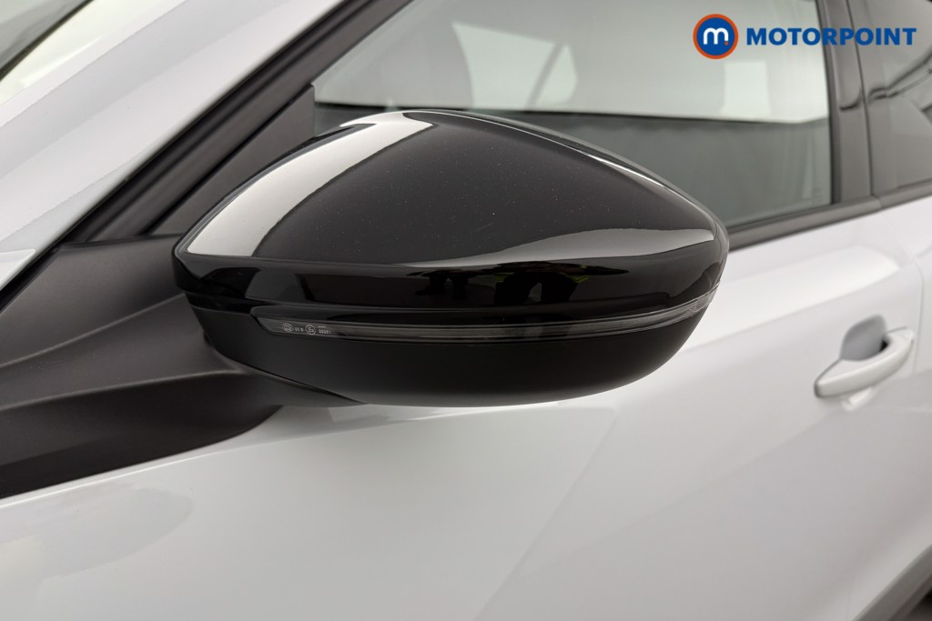 Peugeot 2008 Allure Manual Petrol SUV - Stock Number (1624973) - 24th supplementary image