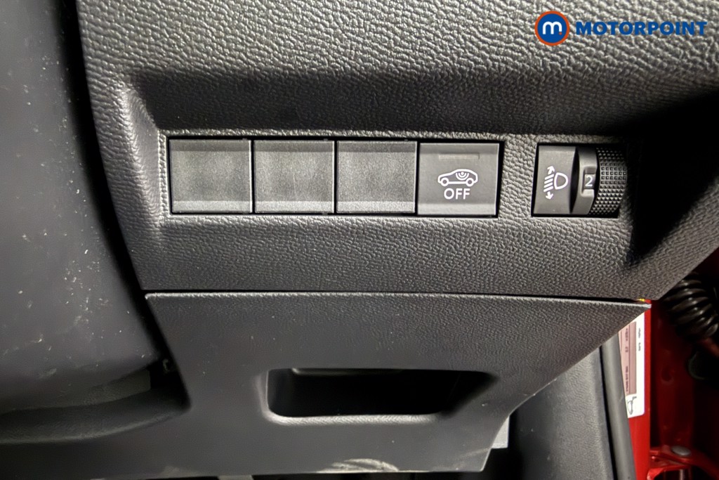 Peugeot 2008 Allure Manual Petrol SUV - Stock Number (1624981) - 6th supplementary image